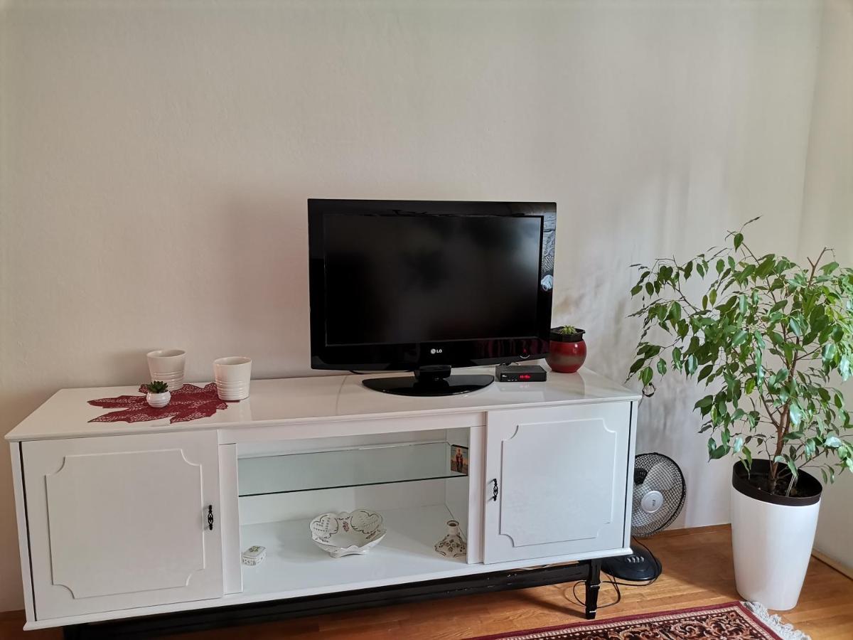 Kelizual Apartment Gornji Milanovac Exterior foto