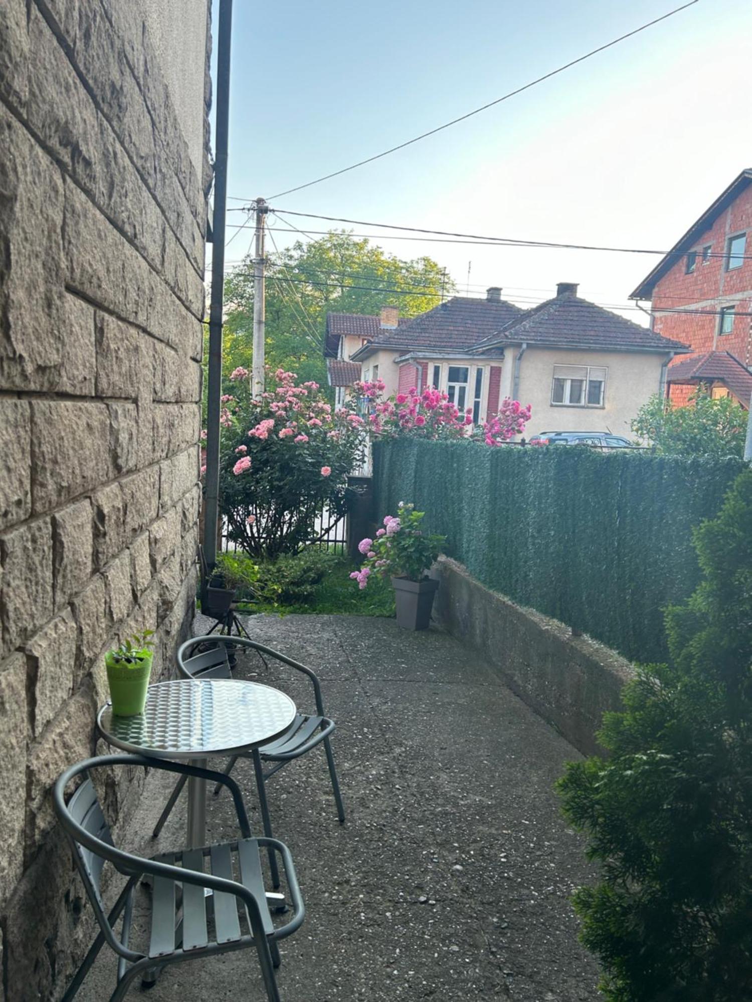 Kelizual Apartment Gornji Milanovac Exterior foto